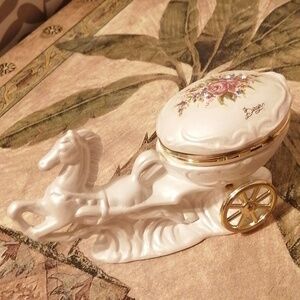 Vintage Signed Berger Italy Hand Painted Ceramic Horse And Carriage Trinket Box